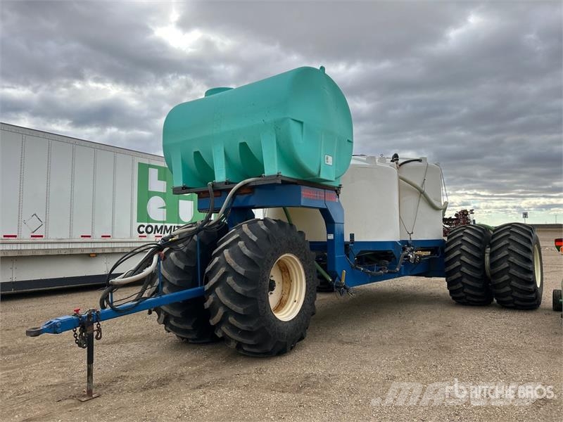 Double A Trailer 5250 4500 gal Tow-Behind Fertiliz Kunstgjødselspreder