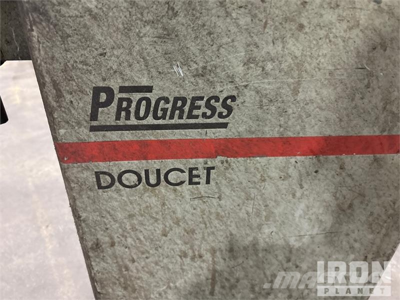 Doucet R-12-60 Electric Belt/Disc Grinder Utilaje construcții - Altele