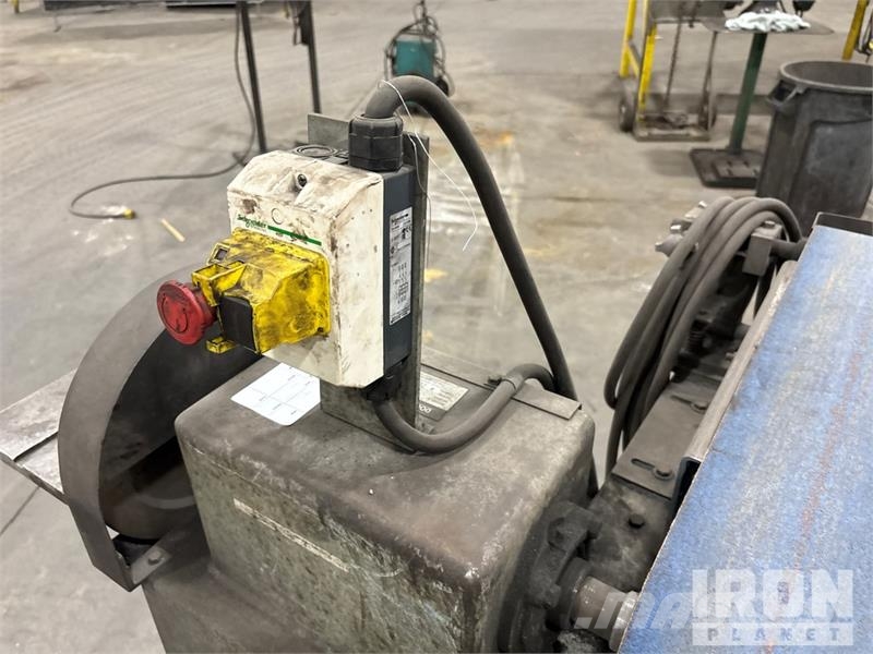 Doucet R-12-60 Electric Belt/Disc Grinder Utilaje construcții - Altele