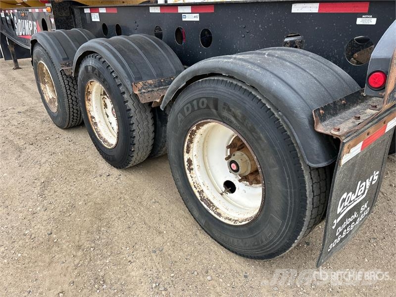  Douglas 38 ft Tri/A Side Dump Trailer Самоскиди