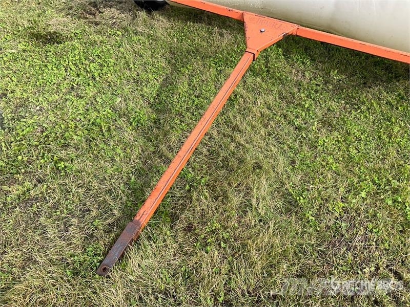 Douglas 7 ft 6 in Poly Swath Roller Прибиральні комбайни