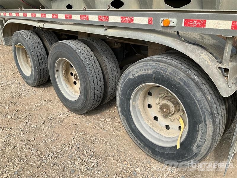 Dragon 42000 L Tri/A Tanker Trailer مقطورات ذات صهاريج