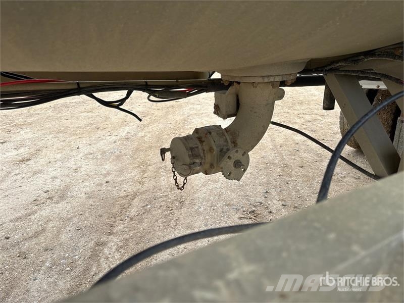 Dragon 42000 L Tri/A Tanker Trailer مقطورات ذات صهاريج