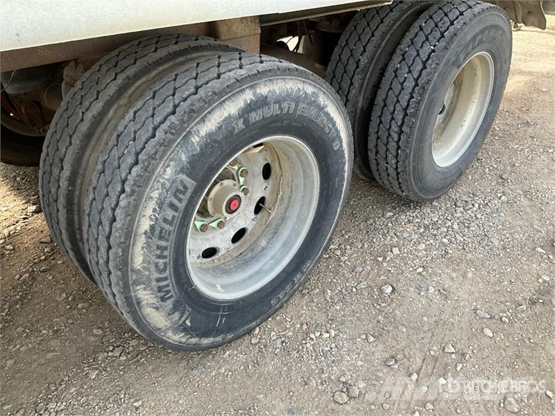 Dragon 42000 L Tri/A Tanker Trailer مقطورات ذات صهاريج