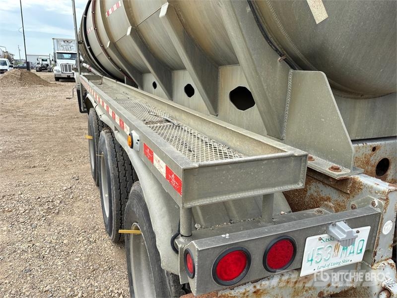 Dragon 42000 L Tri/A Tanker Trailer مقطورات ذات صهاريج