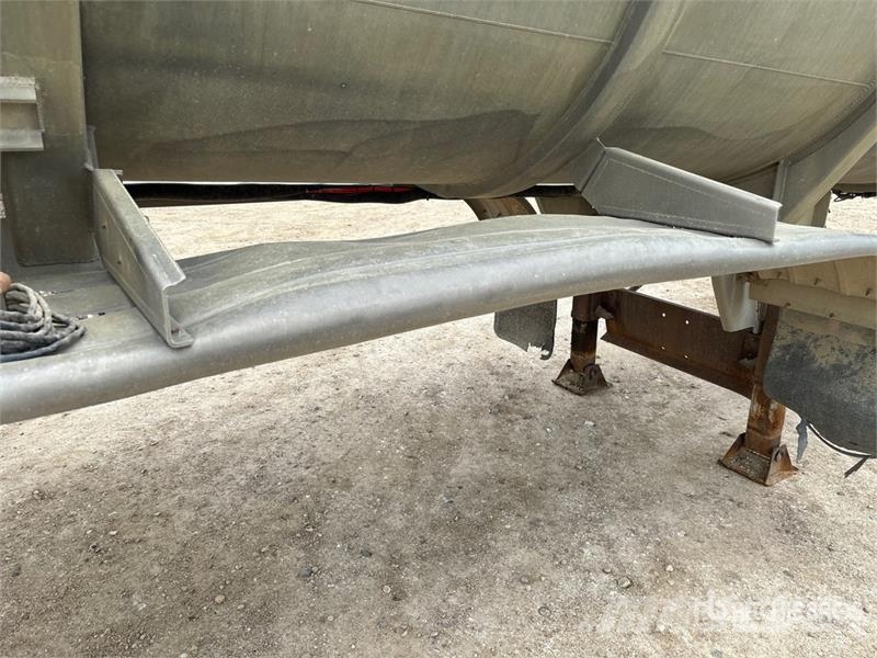 Dragon 42000 L Tri/A Tanker Trailer مقطورات ذات صهاريج