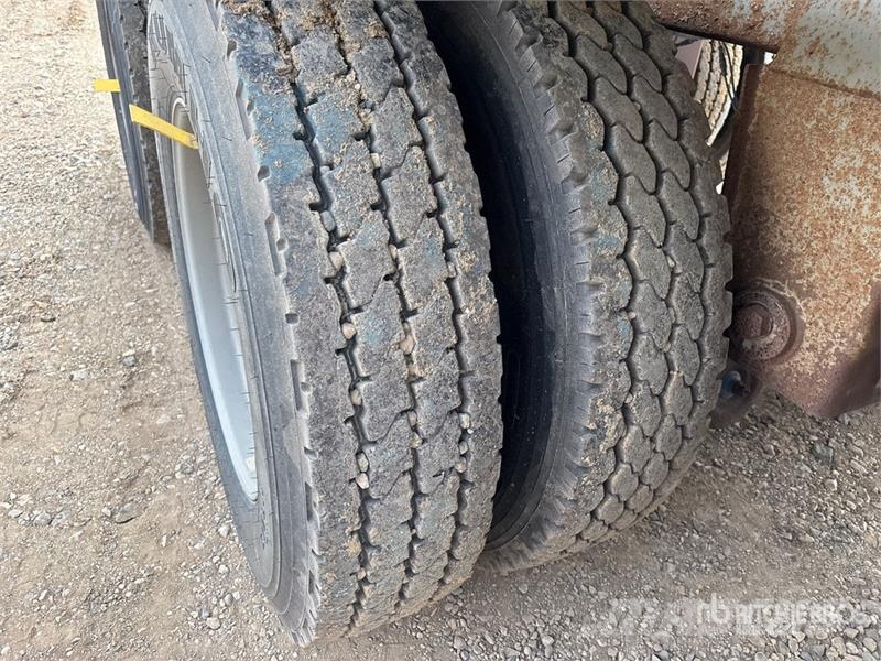 Dragon 42000 L Tri/A Tanker Trailer مقطورات ذات صهاريج