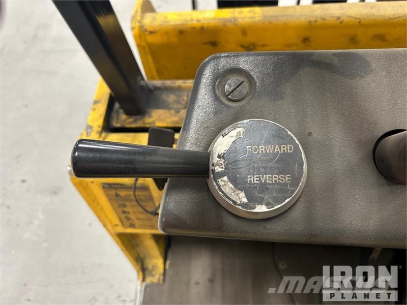 Drexel SLT30 3000 lb Electric Forklift (Inoperable) Sähkötrukit