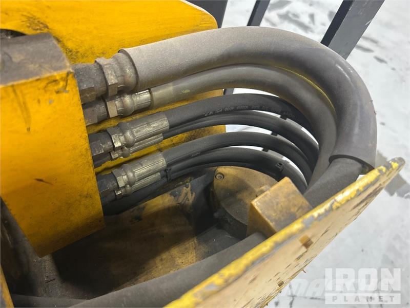 Drexel SLT30 3000 lb Electric Forklift (Inoperable) Sähkötrukit