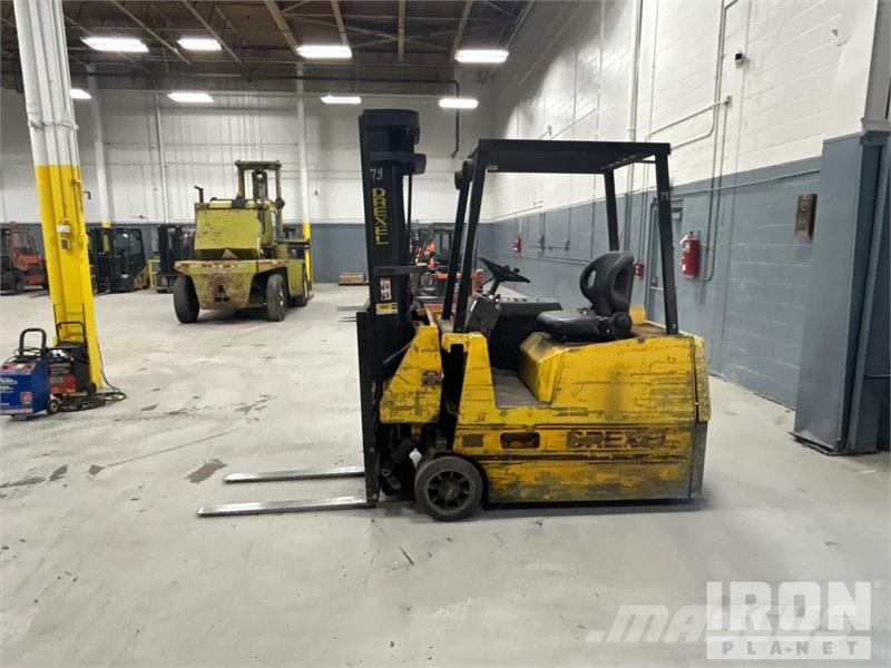 Drexel SLT30 3000 lb Electric Forklift (Inoperable) Sähkötrukit