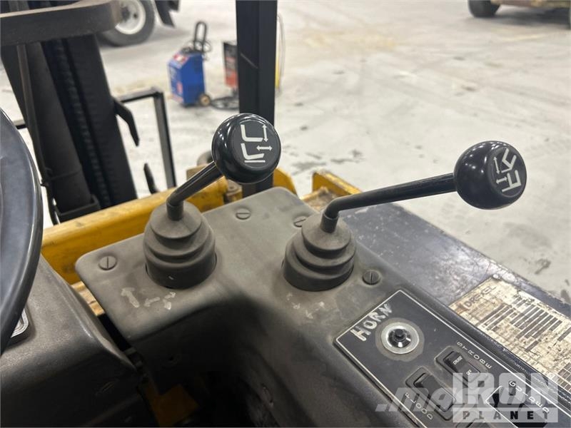 Drexel SLT30 3000 lb Electric Forklift (Inoperable) Sähkötrukit