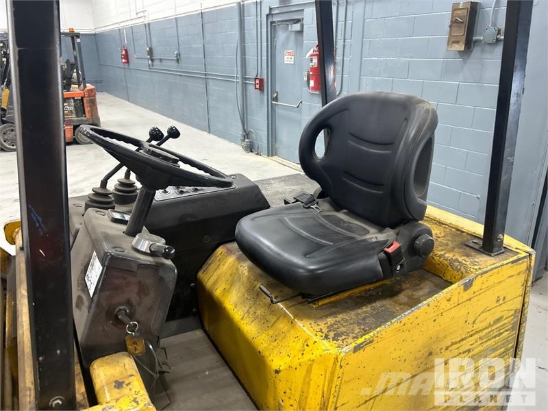 Drexel SLT30 3000 lb Electric Forklift (Inoperable) Sähkötrukit