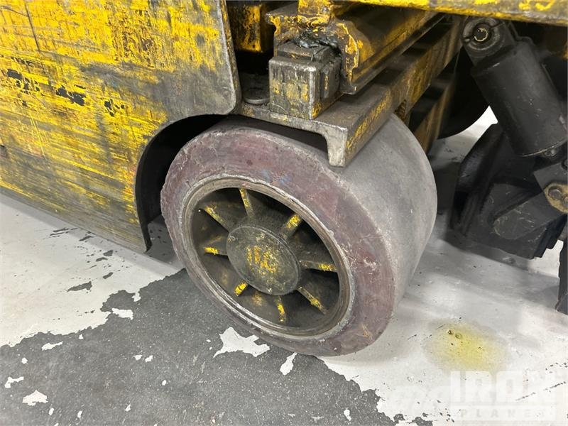 Drexel SLT30 3000 lb Electric Forklift (Inoperable) Sähkötrukit
