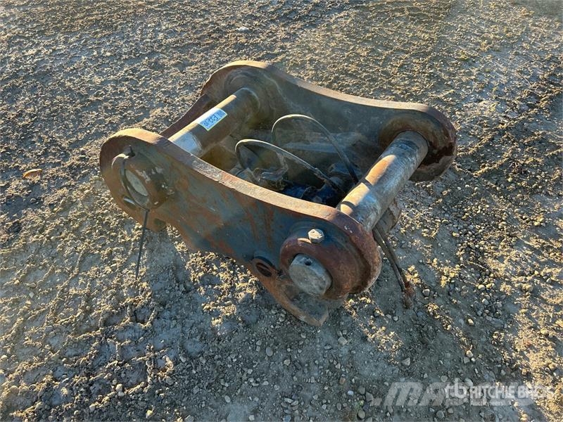 Dromone Pin Grabber Excavator Coupler - Fits 300 Series موصلات سريعة