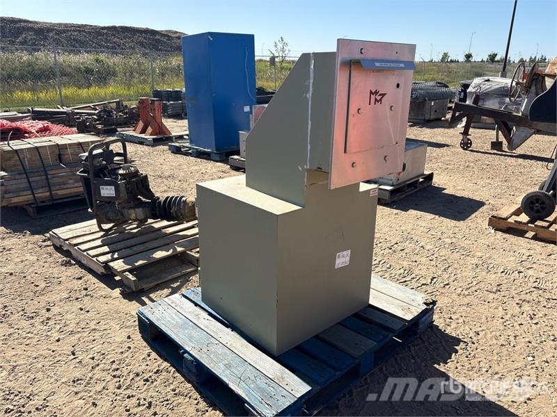 Drop-Box Safe Kiti naudoti statybos komponentai