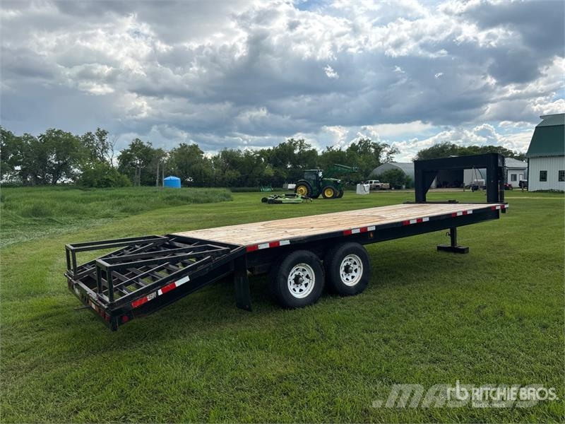  Dumonceau 24 ft T/A Gooseneck Equipment Trailer Remolques para transporte de vehículos