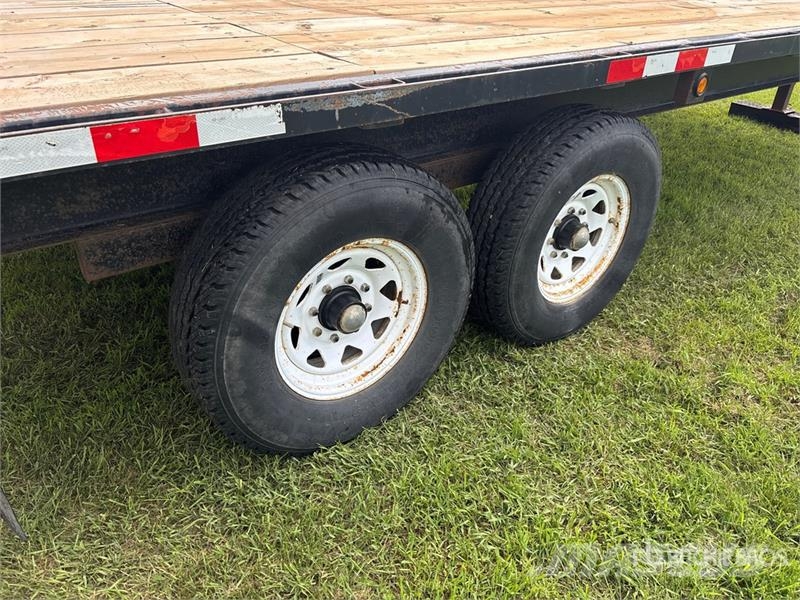  Dumonceau 24 ft T/A Gooseneck Equipment Trailer Remolques para transporte de vehículos
