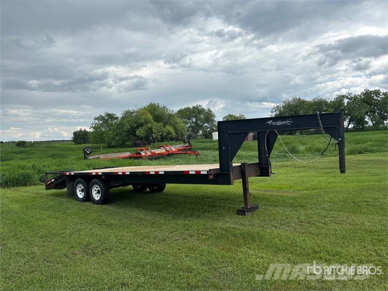  Dumonceau 24 ft T/A Gooseneck Equipment Trailer Remolques para transporte de vehículos