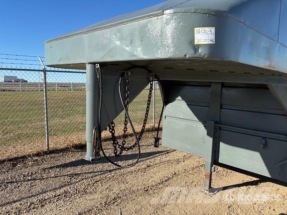 Duncan 16 ft T/A Gooseneck Livestock Trailer Dyretransport tilhenger