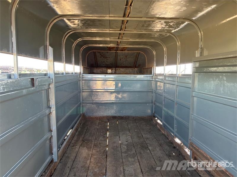 Duncan 16 ft T/A Gooseneck Livestock Trailer Dyretransport tilhenger