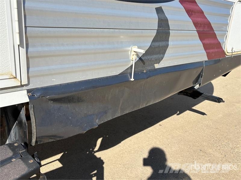  Dutchmen Island Trail 34 ft T/A Travel Trailer Інші причепи