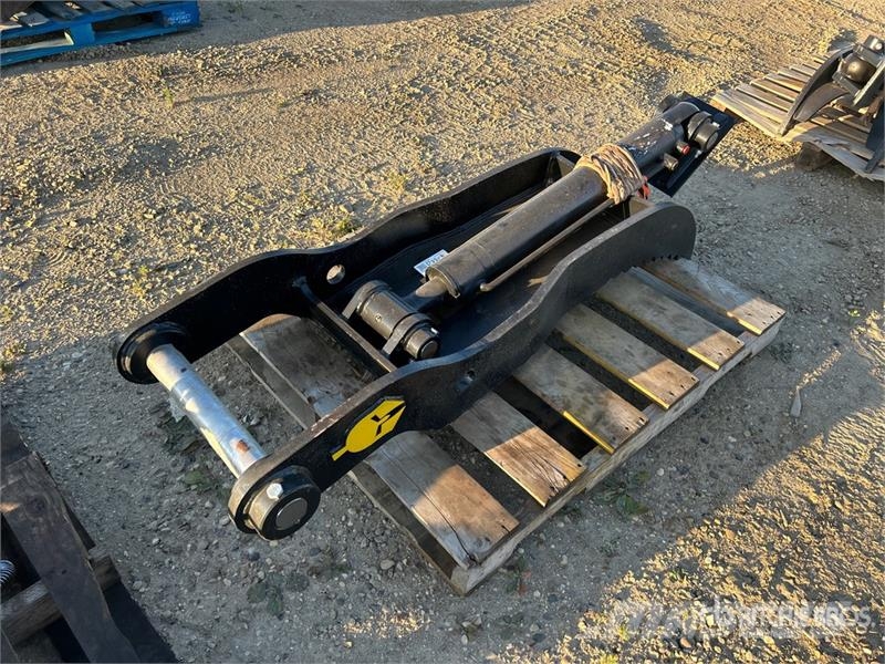 Dynamic 42 in Hydraulic Excavator Thumb - Fits 150/200 دلاء