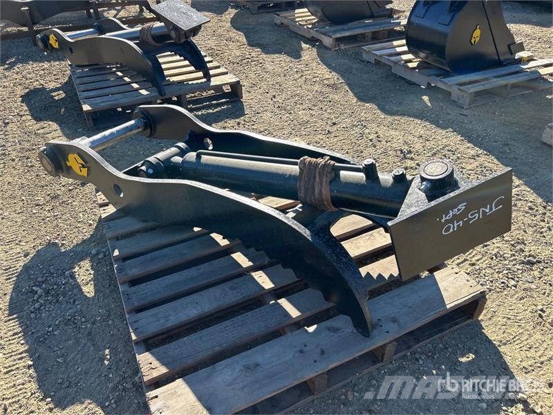 Dynamic Entities 120CL 16 in Excavator Thumb - Fits 65mm C Skovle