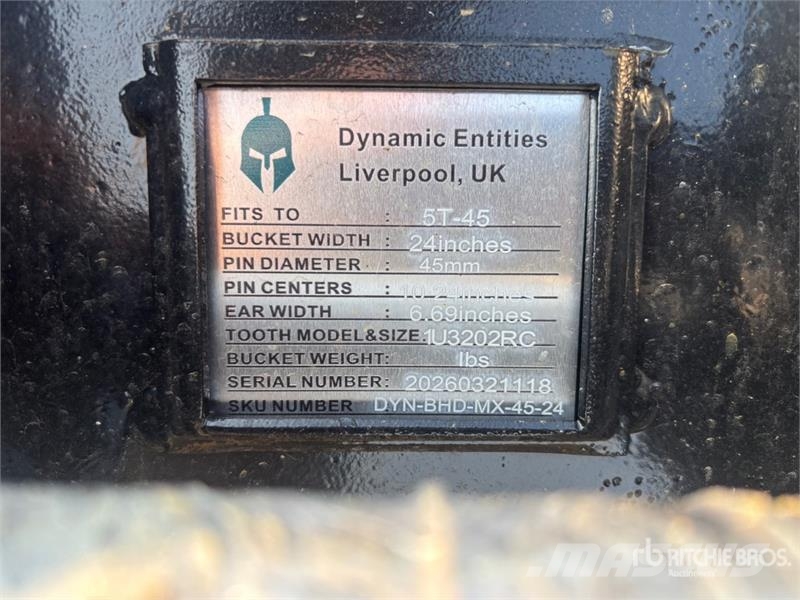 Dynamic Entities 24 in Digging Excavator Bucket - Fits 45 Skovle