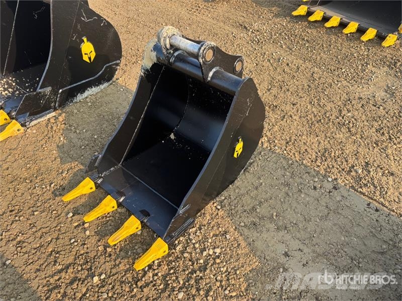 Dynamic Entities 24 in Digging Excavator Bucket - Fits 45 Skovle