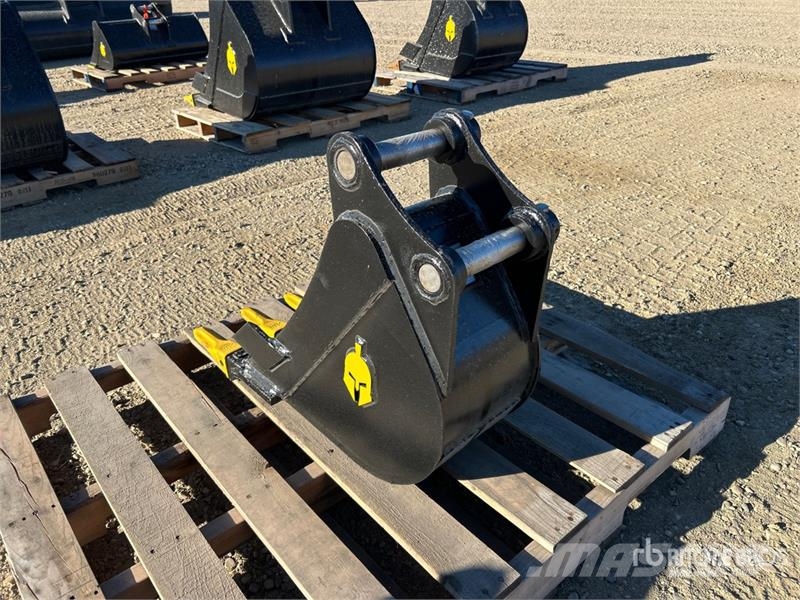 Dynamic Entities 35CL 12 in Q/C Excavator Bucket - Fits Ca Skovle