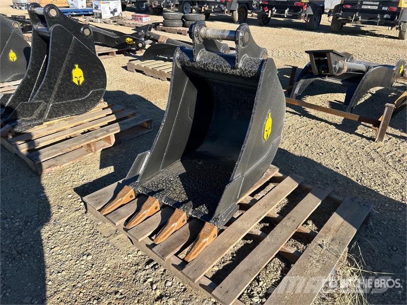 Dynamic Entities 80CL 24 in Excavator Bucket - Fits 50mm C Skovle