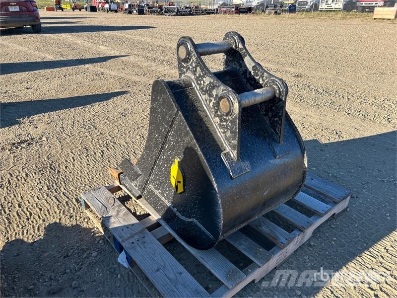 Dynamic Entities 80CL 24 in Excavator Bucket - Fits 50mm C Κουβάδες