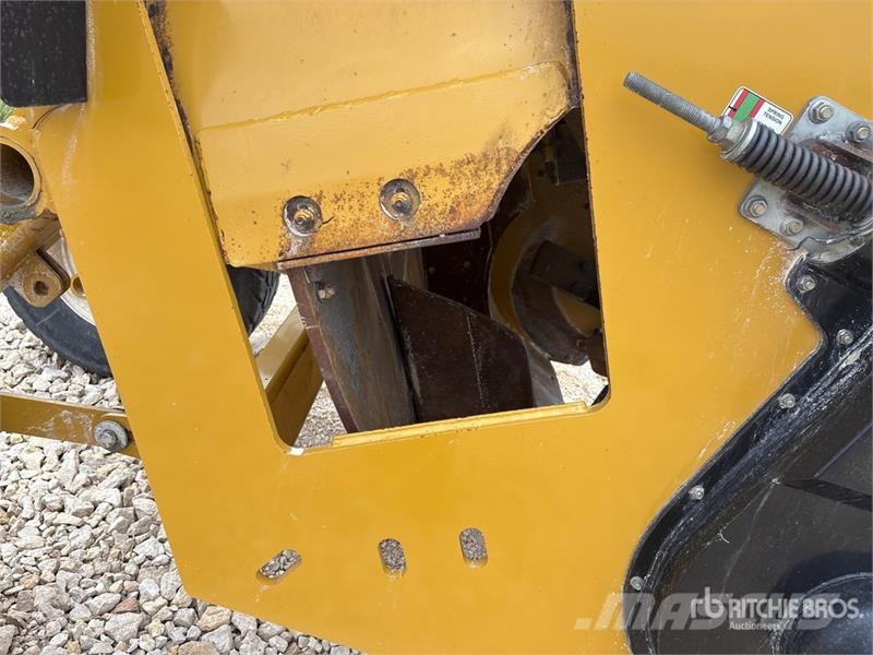 Dynamic Wolverine Extreme Hydraulic Ditcher Maszyny rolnicze - Inne