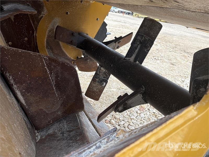 Dynamic Wolverine Extreme Hydraulic Ditcher Maszyny rolnicze - Inne