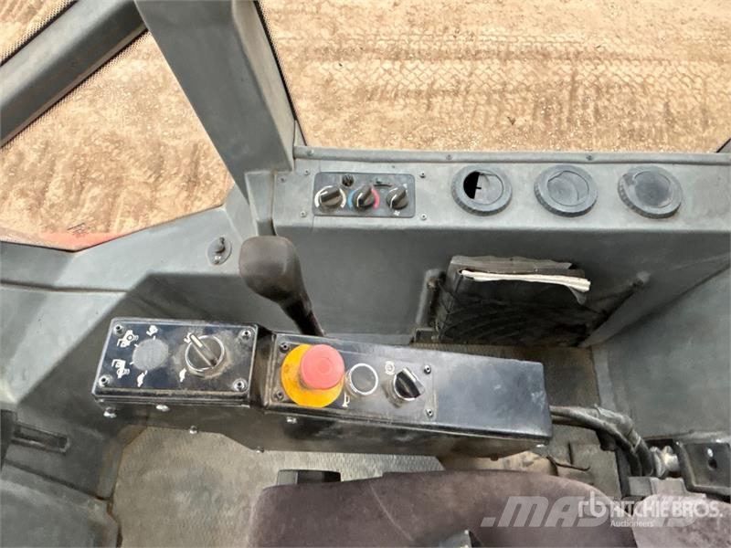 Dynapac CA152D Smooth Drum Compactor Valjci sa jednim bubnjem