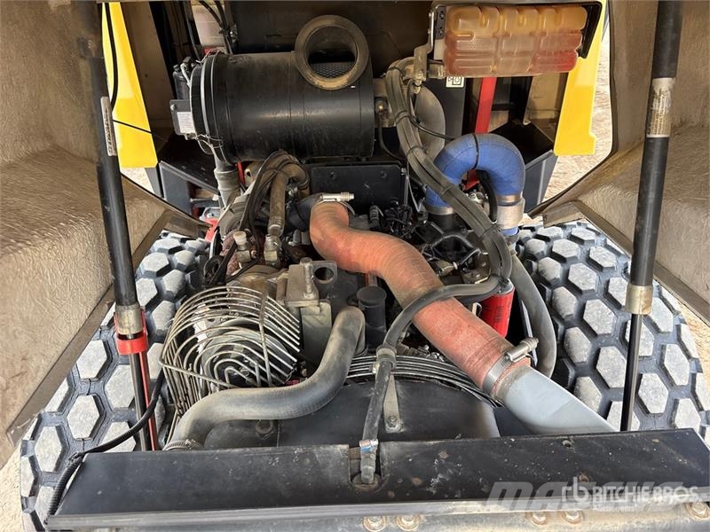 Dynapac CA152D Smooth Drum Compactor Valjci sa jednim bubnjem