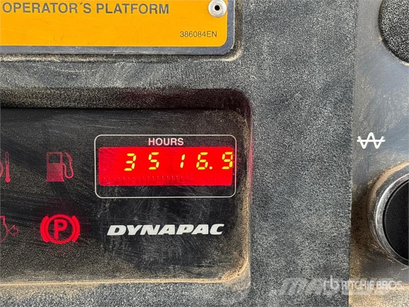 Dynapac CA152D Smooth Drum Compactor Valjci sa jednim bubnjem