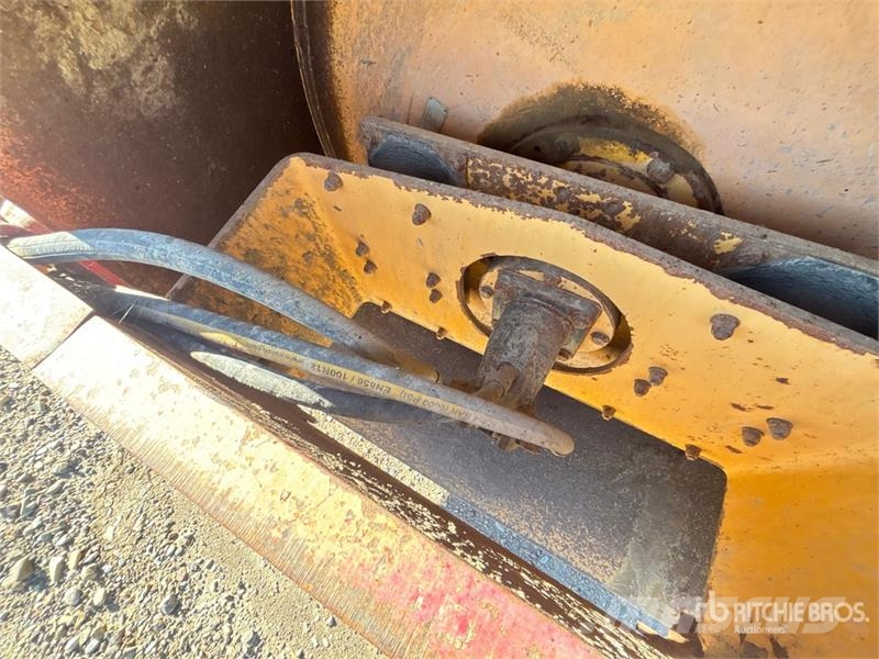 Dynapac CA152PD Padfoot Drum Compactor Enojni valjarji