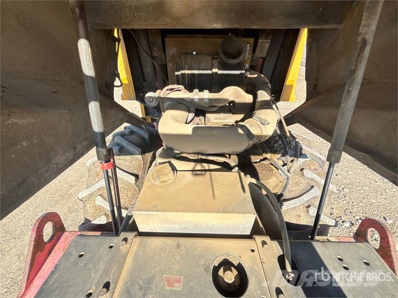 Dynapac CA152PD Padfoot Drum Compactor Enojni valjarji