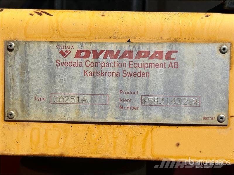 Dynapac CA251A Smooth Drum Compactor 單輪滾壓機