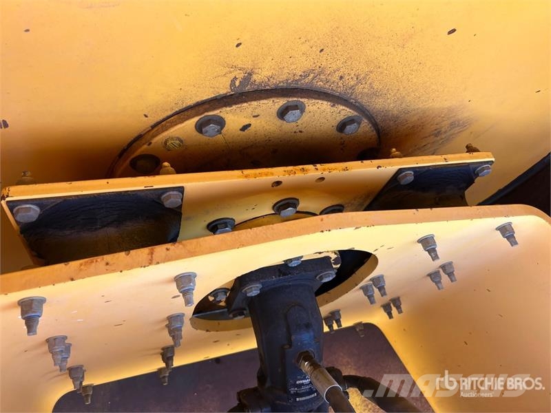 Dynapac CA251A Smooth Drum Compactor 單輪滾壓機