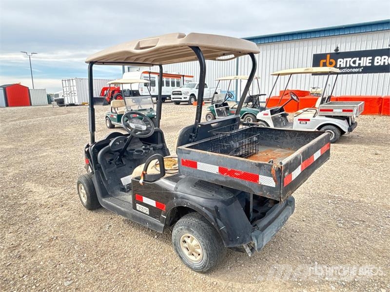 E-Z-GO Electric Golf Cart Golf cart