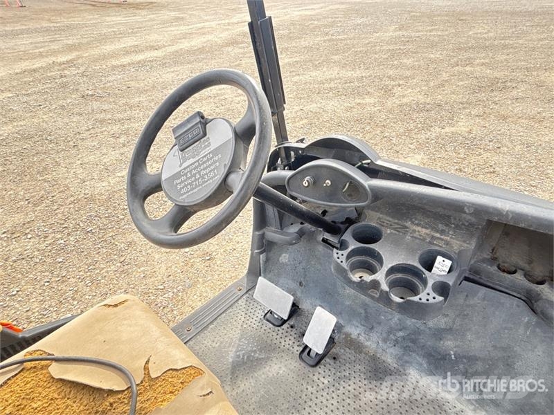E-Z-GO Electric Golf Cart Golf cart