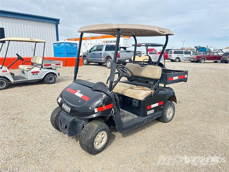 E-Z-GO Electric Golf Cart Golf cart