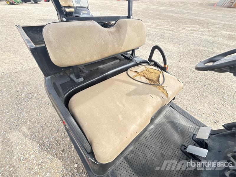 E-Z-GO Electric Golf Cart Golf cart