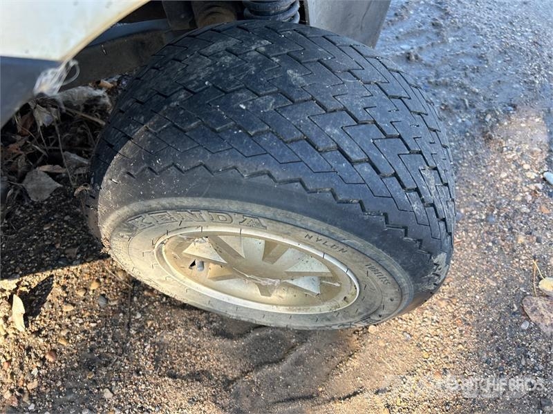 E-Z-GO Golf Cart (Inoperable) Αμαξίδια γκολφ