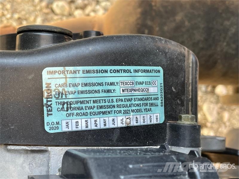 E-Z-GO Golf Cart (Inoperable) Golf cart