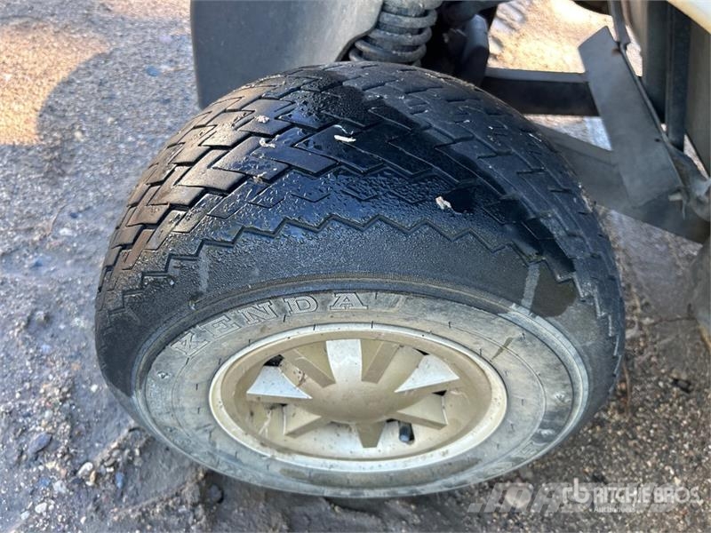 E-Z-GO Golf Cart (Inoperable) Αμαξίδια γκολφ