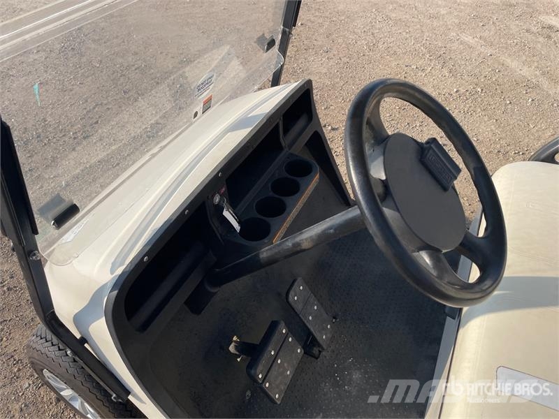 E-Z-GO Golf Cart (Inoperable) Golf cart