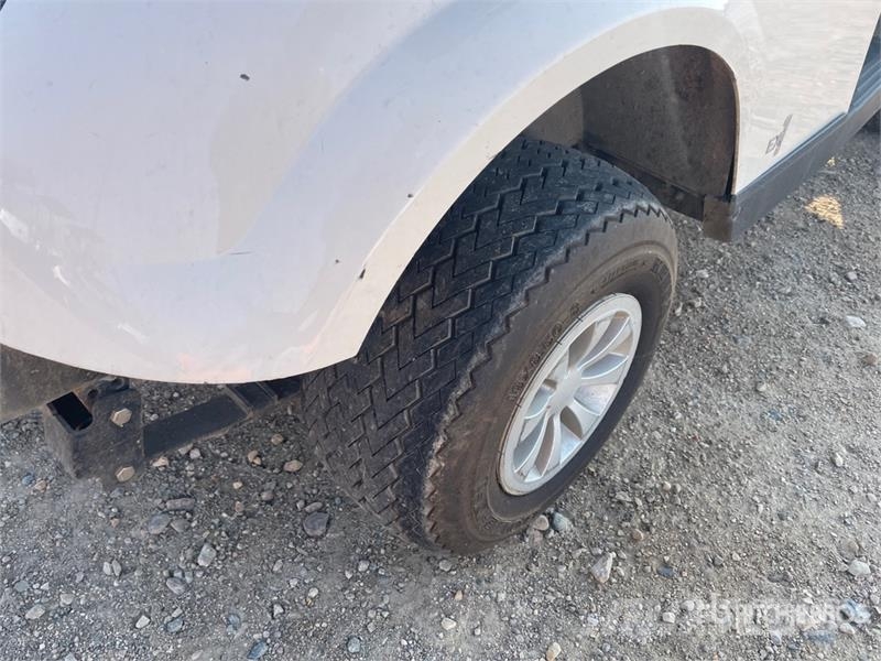 E-Z-GO Golf Cart (Inoperable) Golf cart